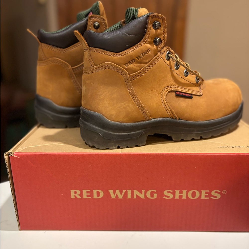 Men’s Nearly New Red Wing Breathable Non-Waterproof Safety Toe Tan Boots